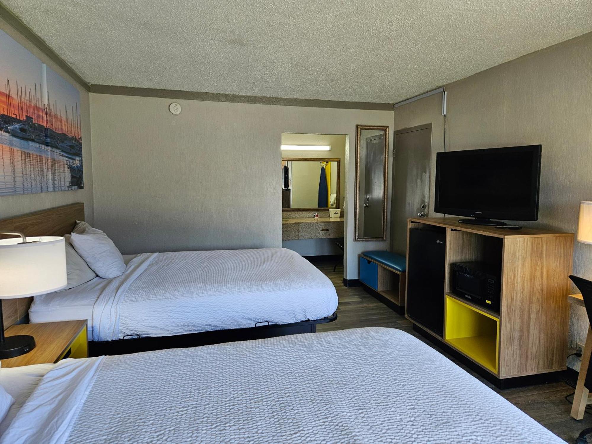 Days Inn By Wyndham Washington Esterno foto